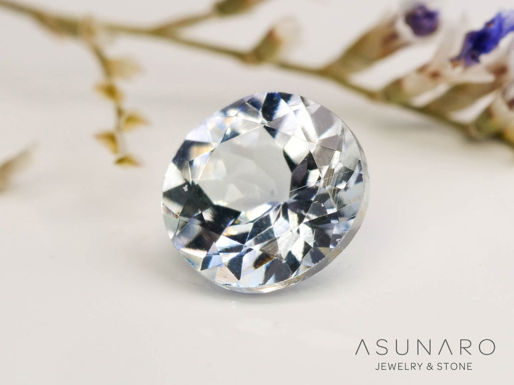 バイカラーゾイサイト（タンザナイト）ラウンドカット　タンザニア産　0.57ct【250130-1791】