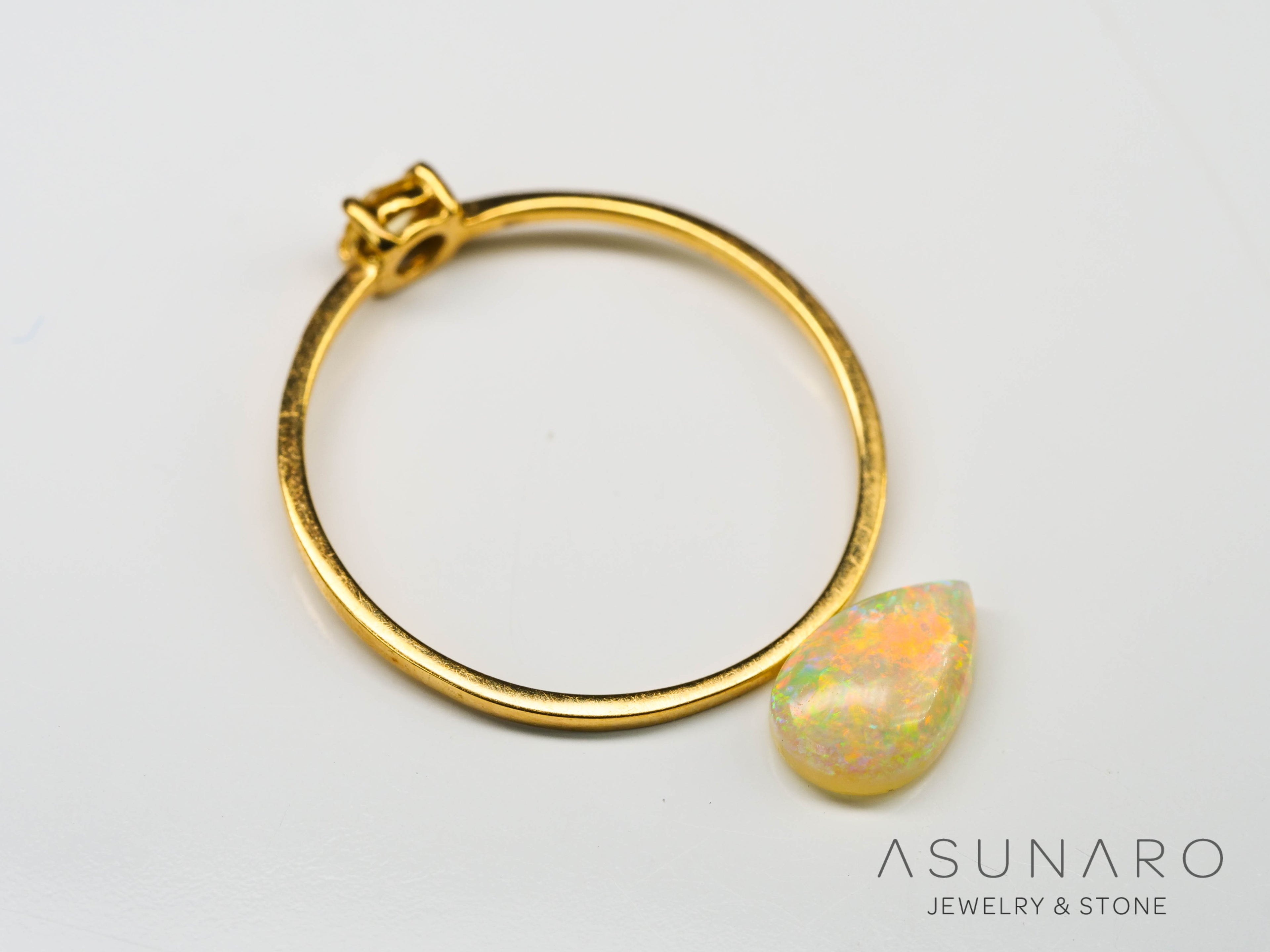 オパール 　オーストラリア産　0.56ct【240702-2106】