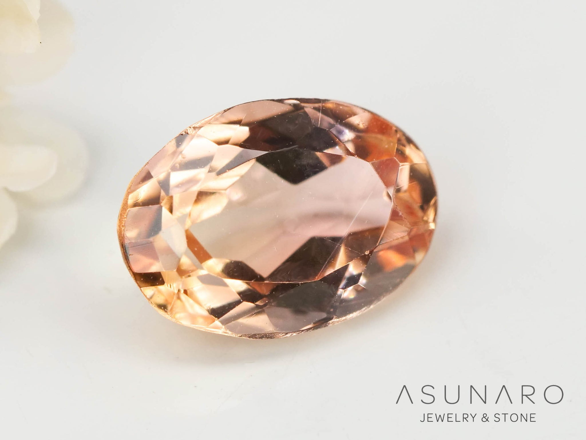 インペリアルトパーズ オーバルカット 0.92ct ブラジル産 【2406016-2150】 – ASUNARO STONE