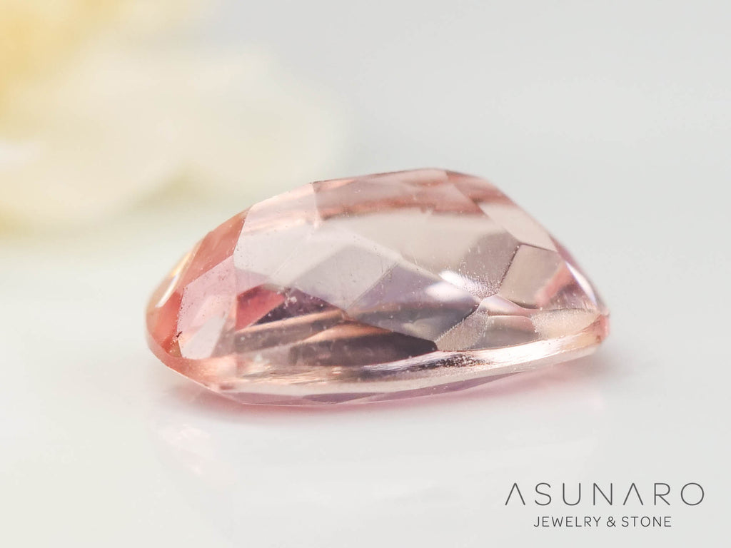 インペリアルトパーズ　クッションカット　0.31ct　ブラジル産　【2406016-2154】