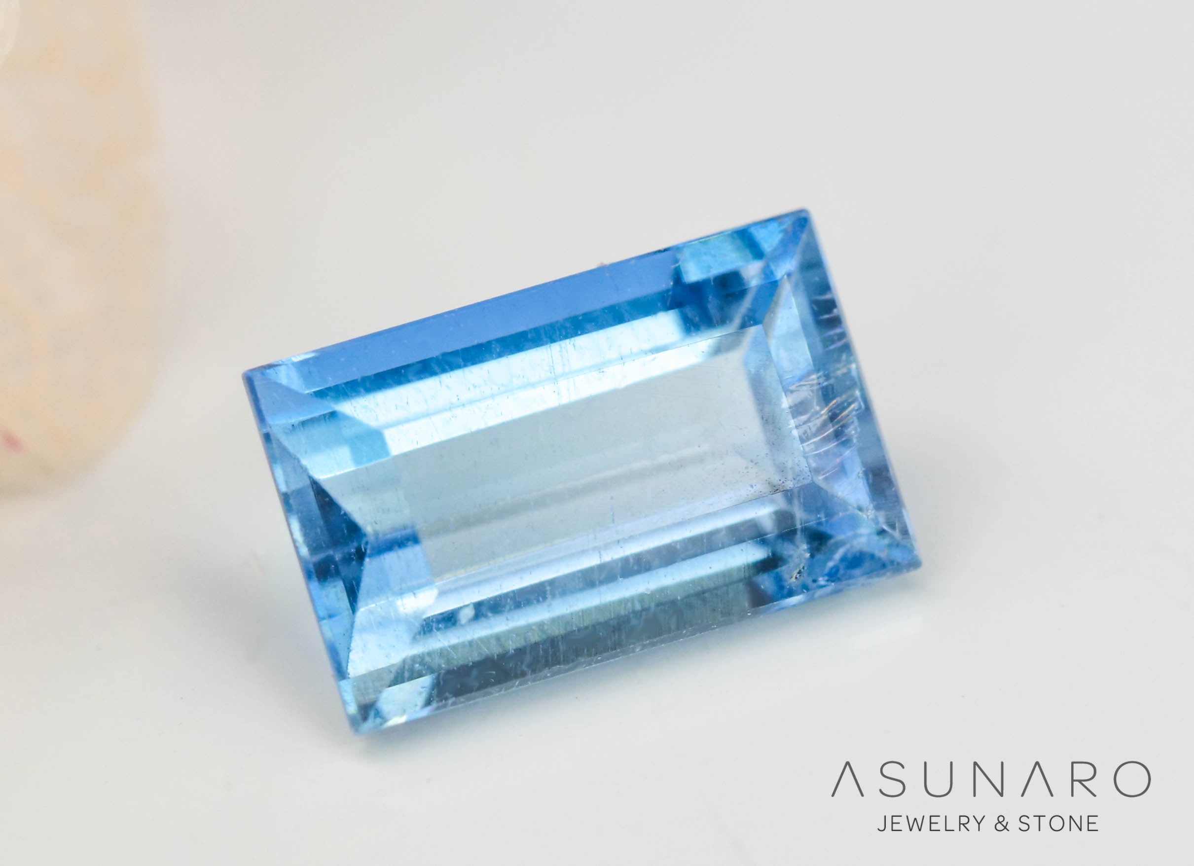 タトゥーアクアマリン  スクエアカット　ブラジル・タトゥー鉱山産　0.36ct【240705-2156】