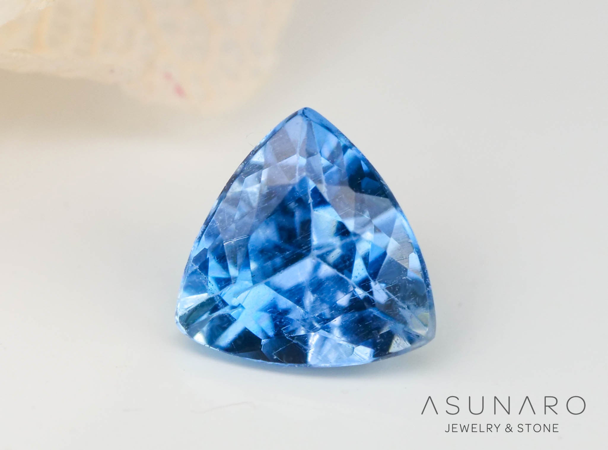 タトゥーアクアマリン トリリアントカット ブラジル・タトゥー鉱山産