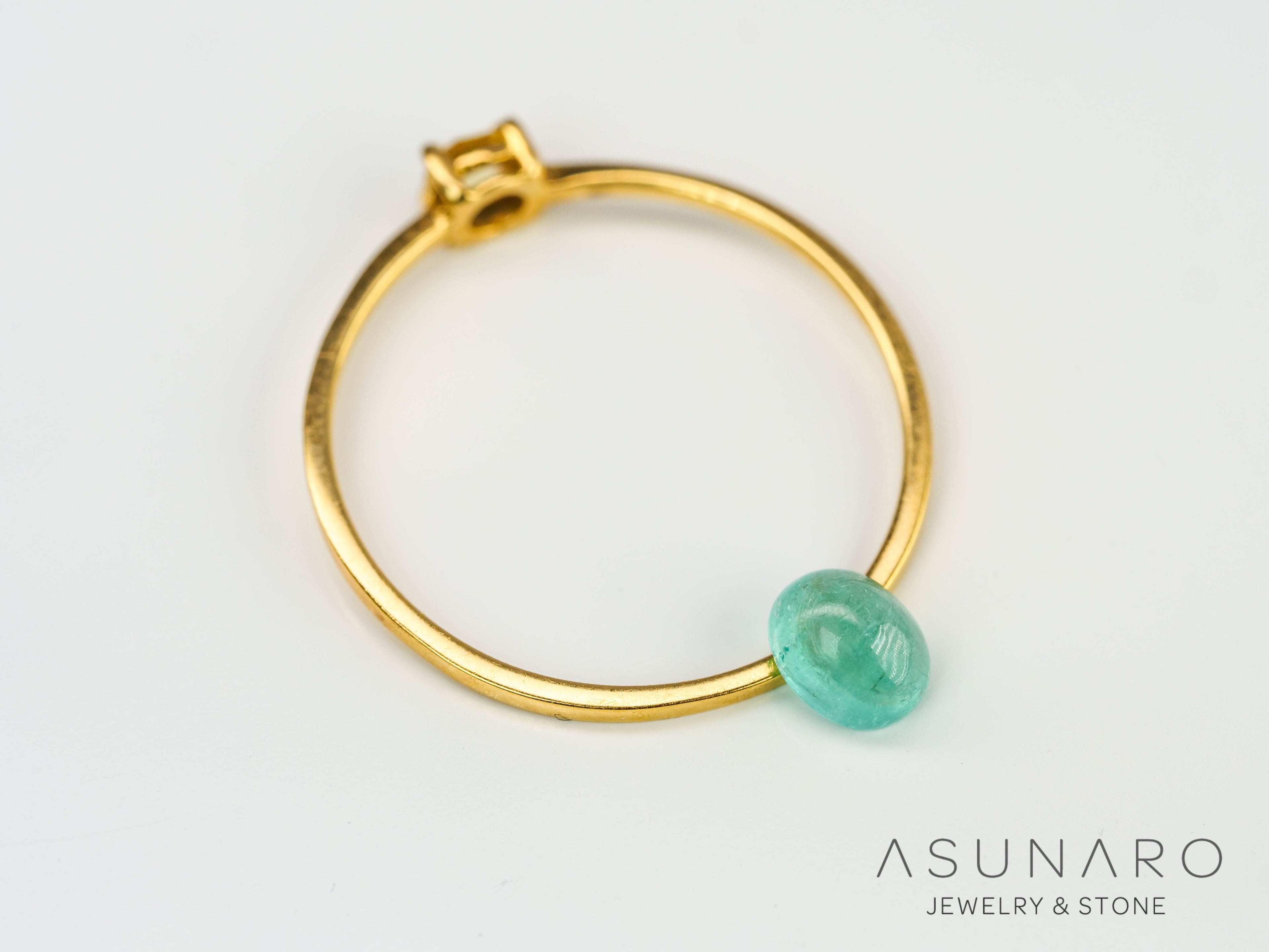 パライバトルマリン　カボション　 ブラジル産　0.43ct 【240523-2223】