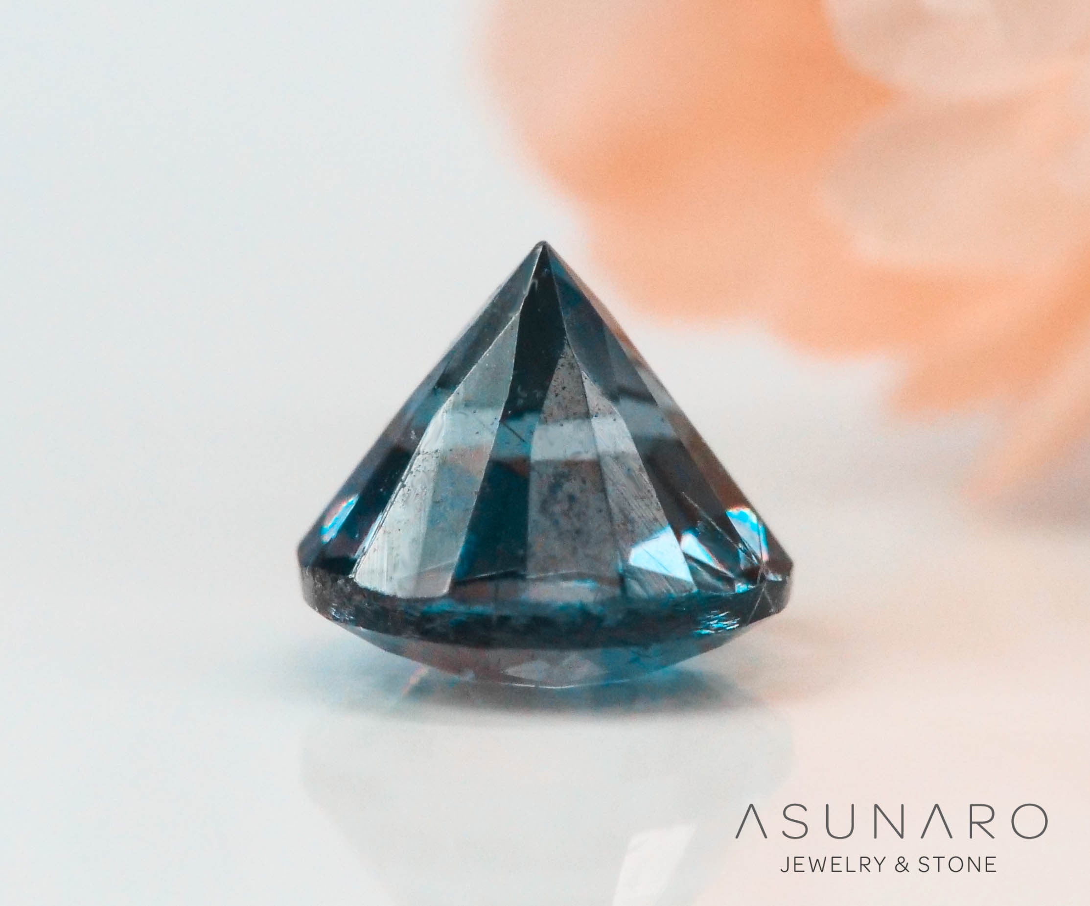 ベキリーブルーガーネット ラウンドカット マダガスカル産 0.24ct