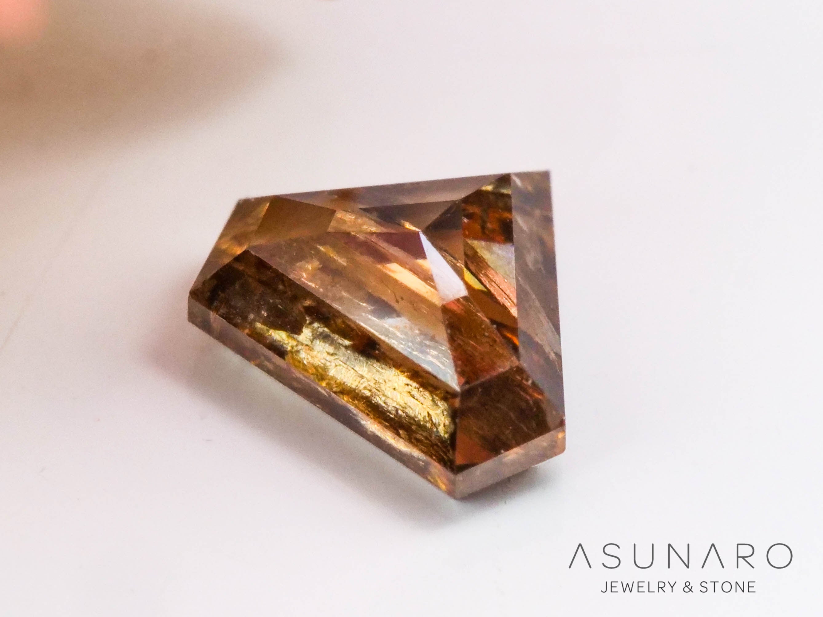 ダイヤ　ファンシーカット　トップ ダイヤモンド ファンシーシェイプ ダイヤカット 0.27ct【240627-2263