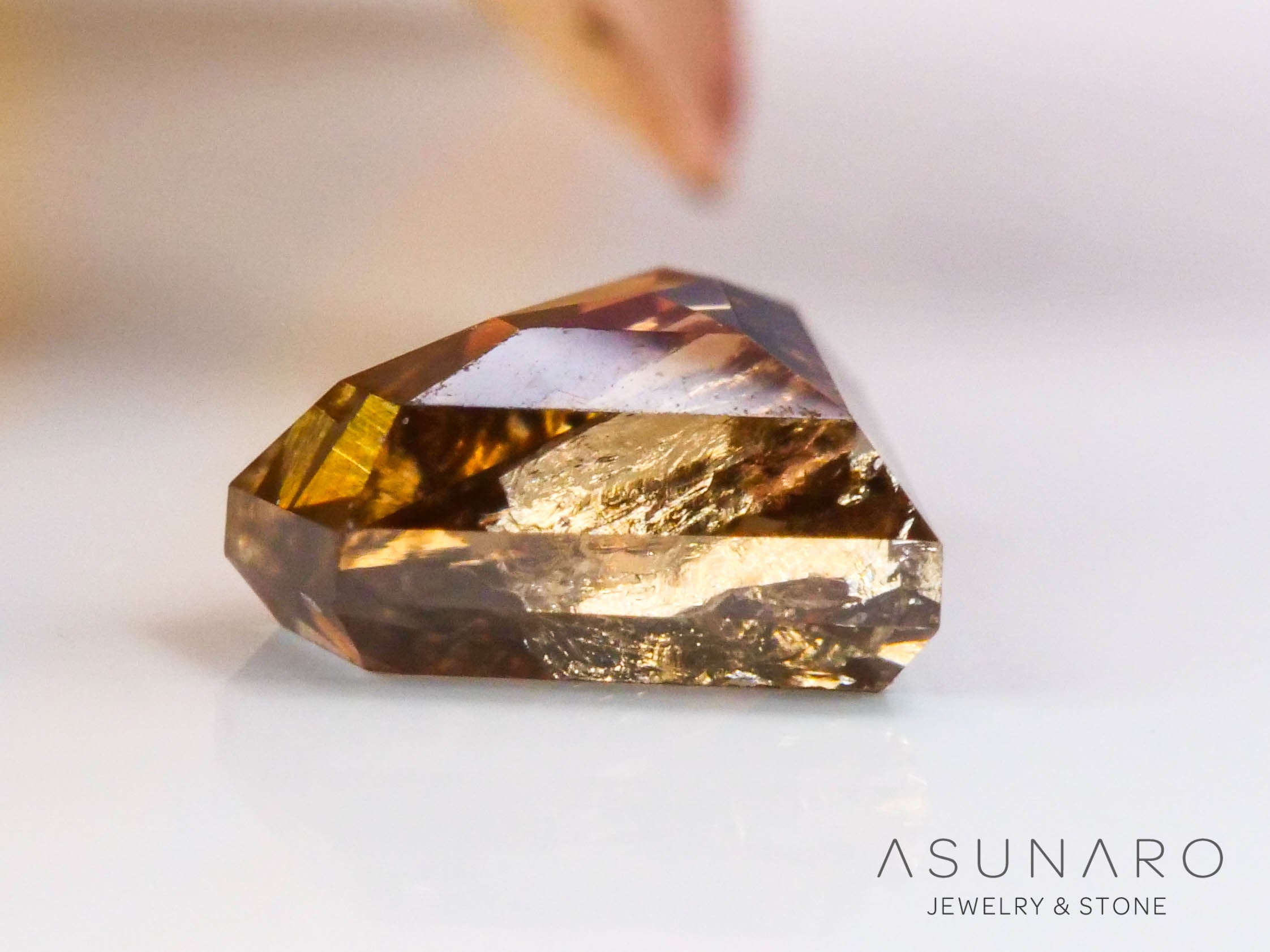 ダイヤモンド ファンシーシェイプ ダイヤカット 0.27ct【240627-2263