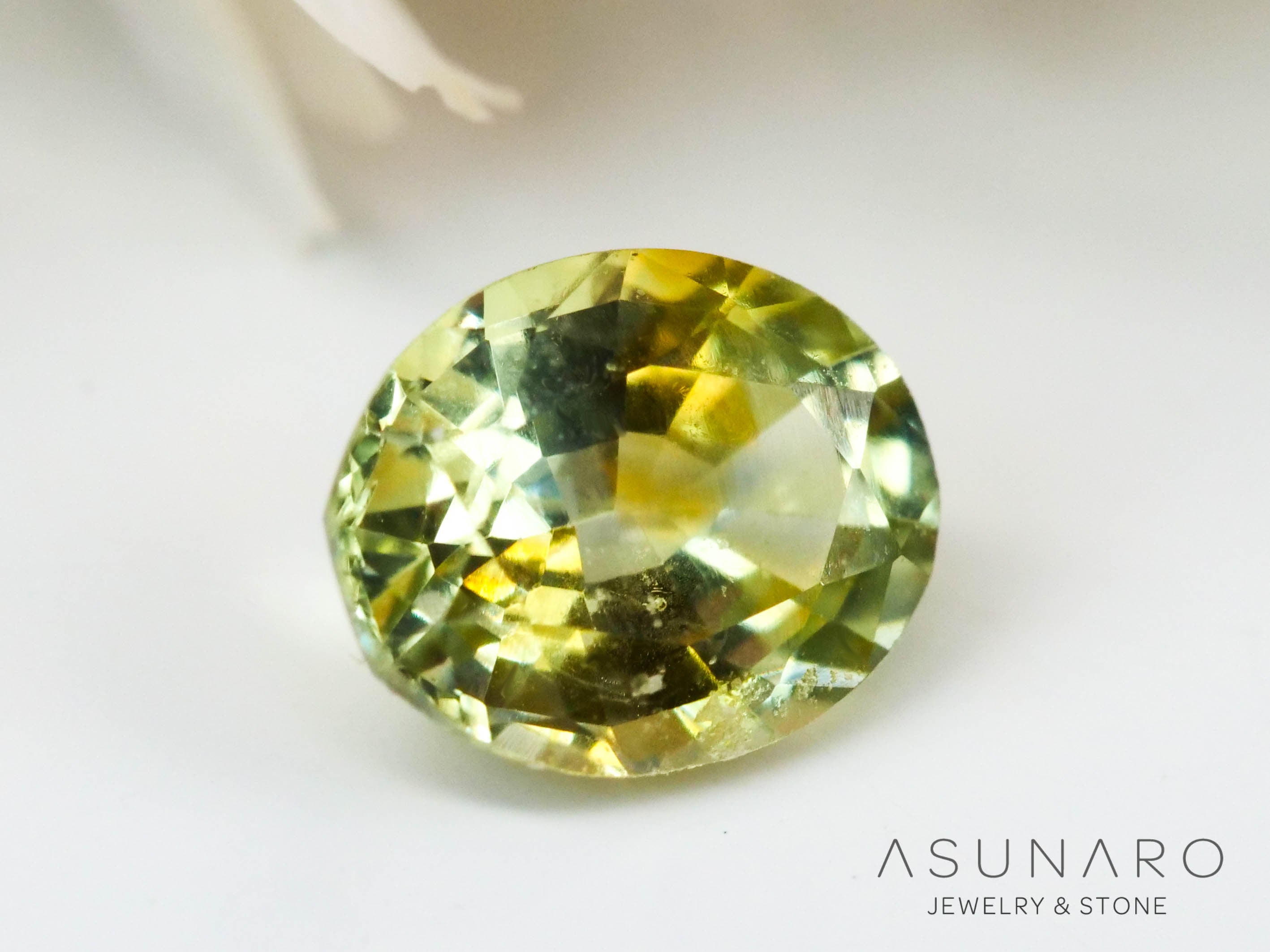 モンタナサファイア　オーバルカット　アメリカ産　0.37ct【240711-2199】