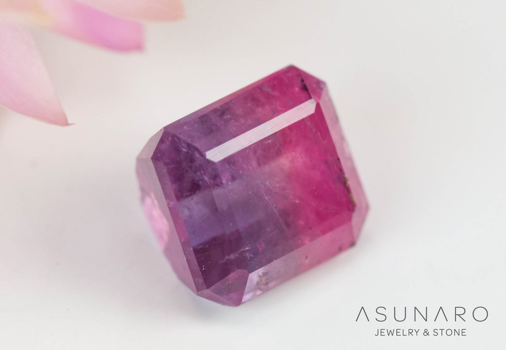ライラックバイカラートルマリン　エメラルドカット　アフガニスタン産　0.95ct【240802-2305】