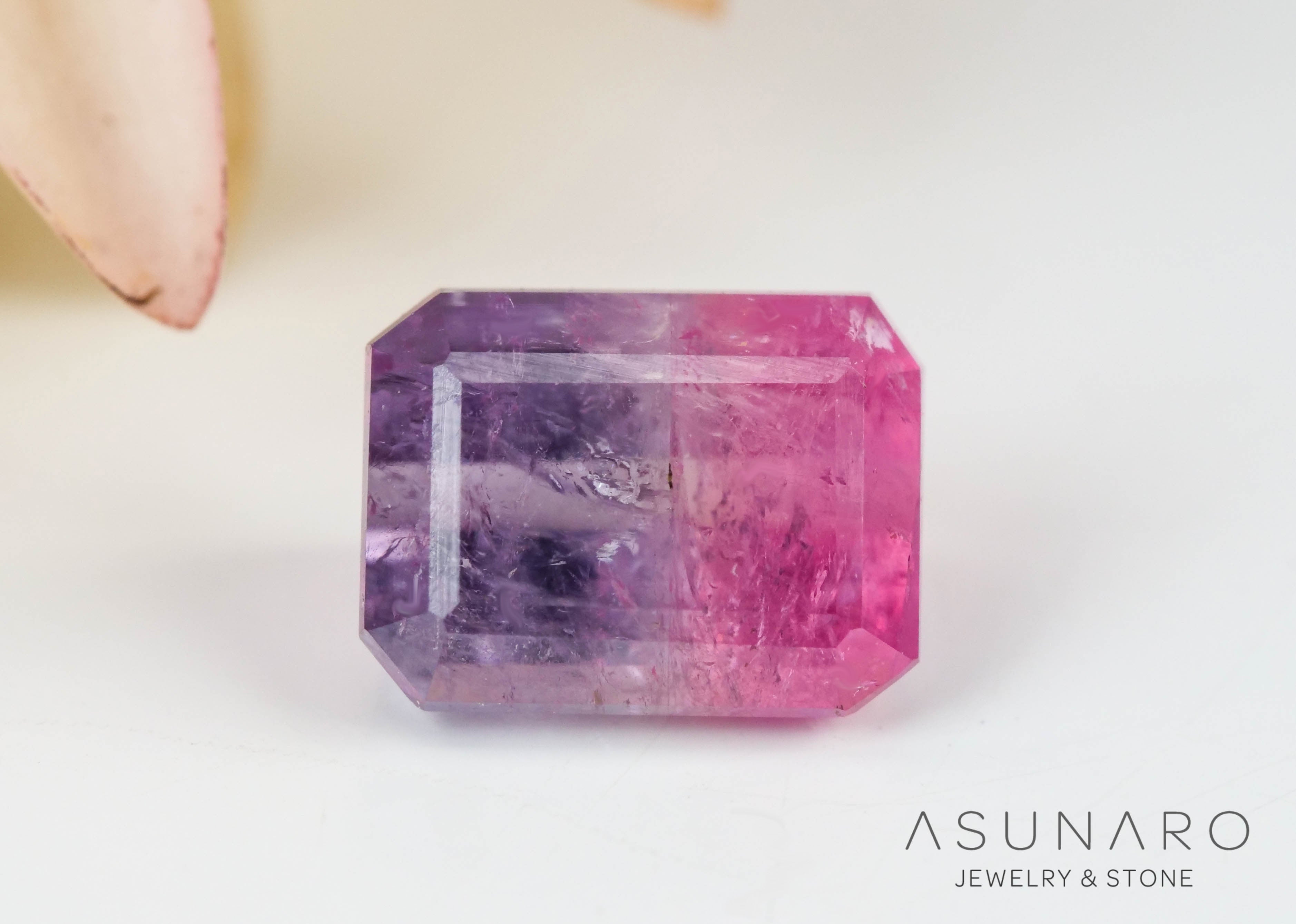 ライラックバイカラートルマリン　エメラルドカット　アフガニスタン産　0.71ct【240802-2306】