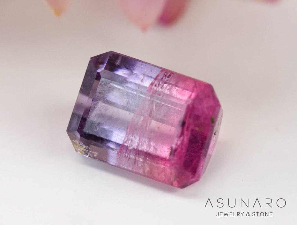 ライラックバイカラートルマリン　エメラルドカット　アフガニスタン産　0.69ct【240802-2307】