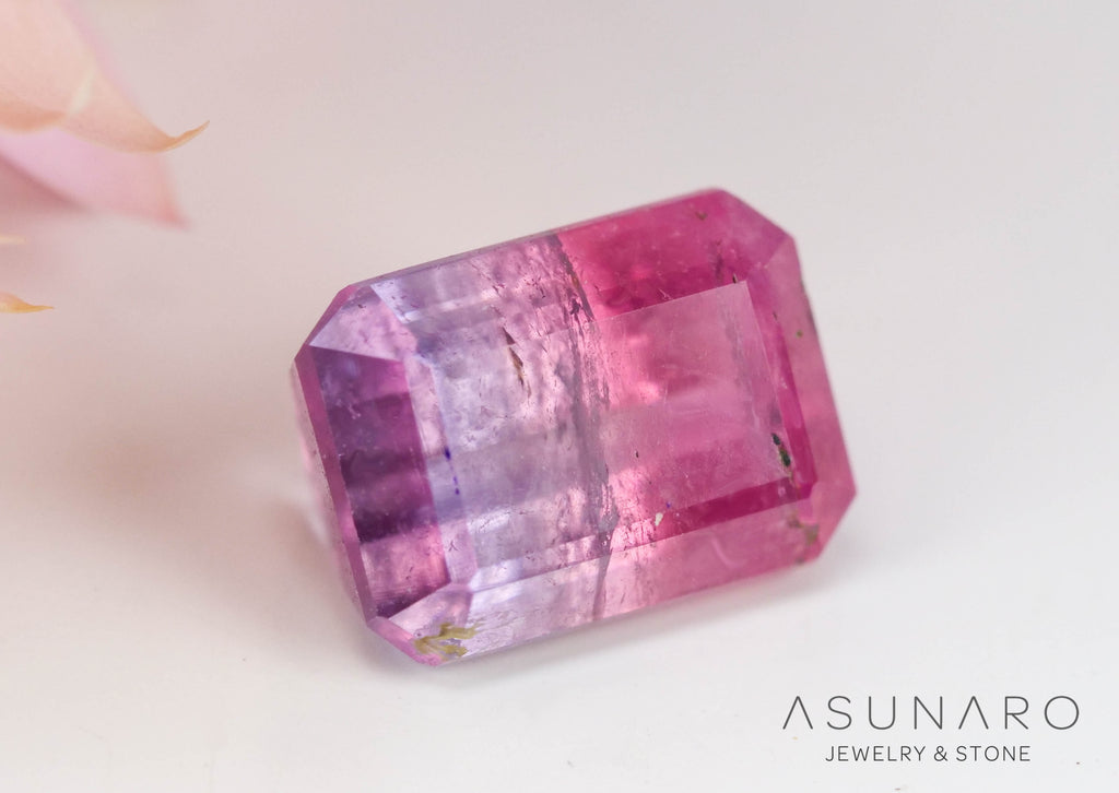 ライラックバイカラートルマリン　エメラルドカット　アフガニスタン産　0.69ct【240802-2307】
