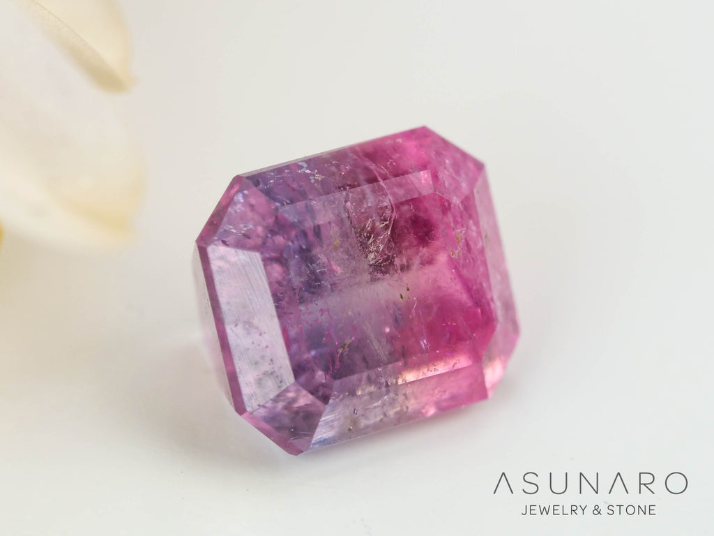ライラックバイカラートルマリン　エメラルドカット　アフガニスタン産　0.58ct【240802-2315】