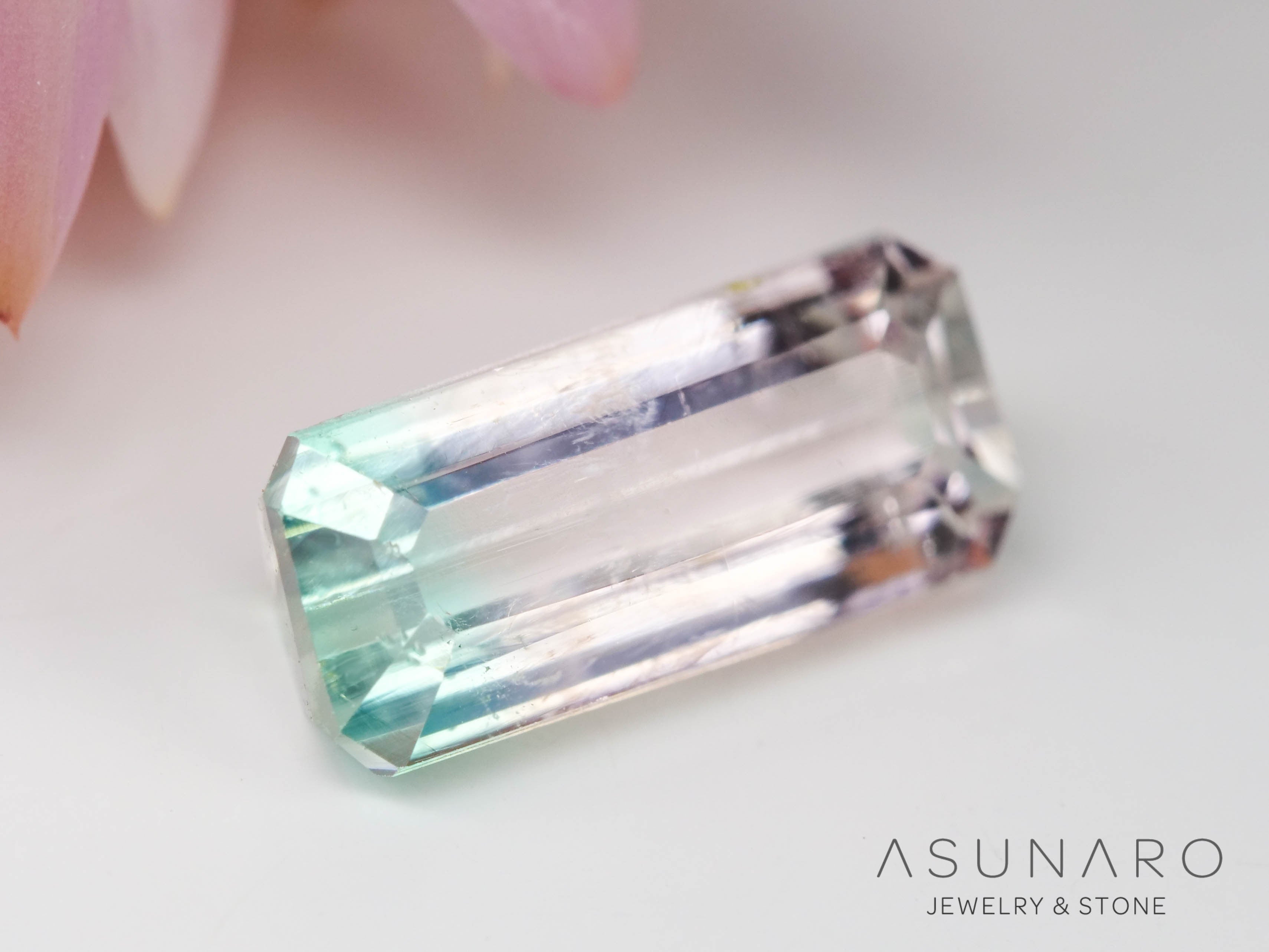 ティファニーカラー　バイカラートルマリン　エメラルドカット　アフガニスタン産　0.89ct【240802-2318】