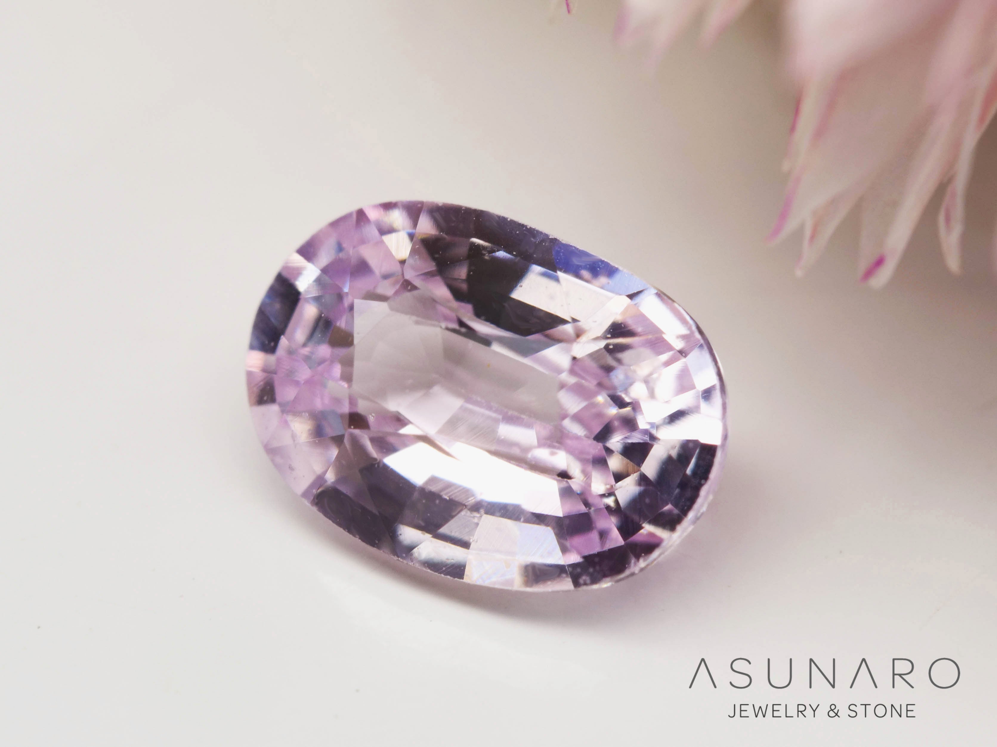 桜カラーサファイア 　オーバルカット　 スリランカ産　0.50ct【241024-2336】