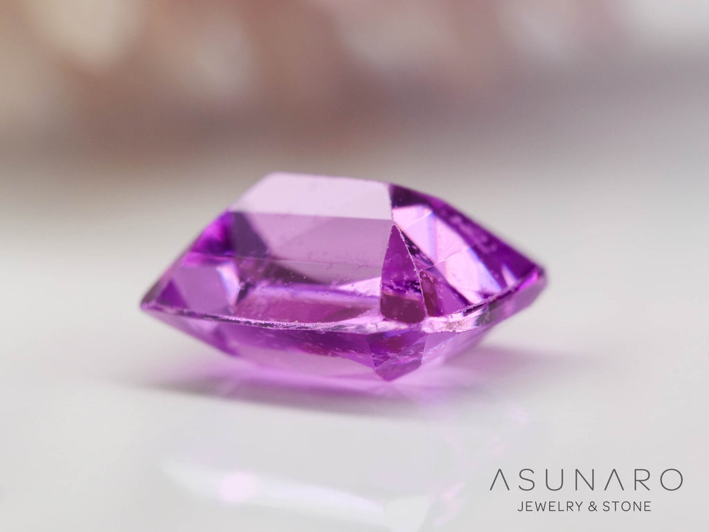 パープリッシュピンクサファイア 　クッションカット　 スリランカ産　1.17ct【241024-2338】