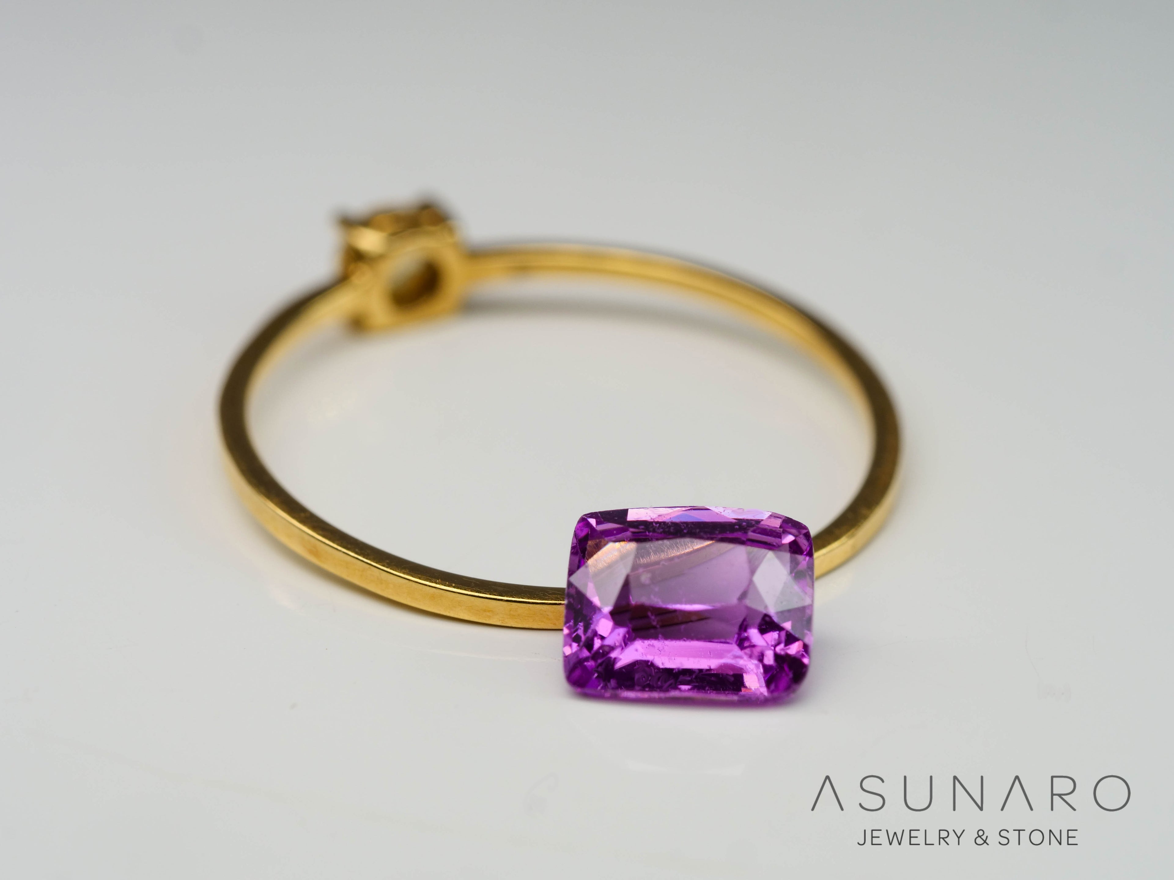 パープリッシュピンクサファイア 　クッションカット　 スリランカ産　1.17ct【241024-2338】