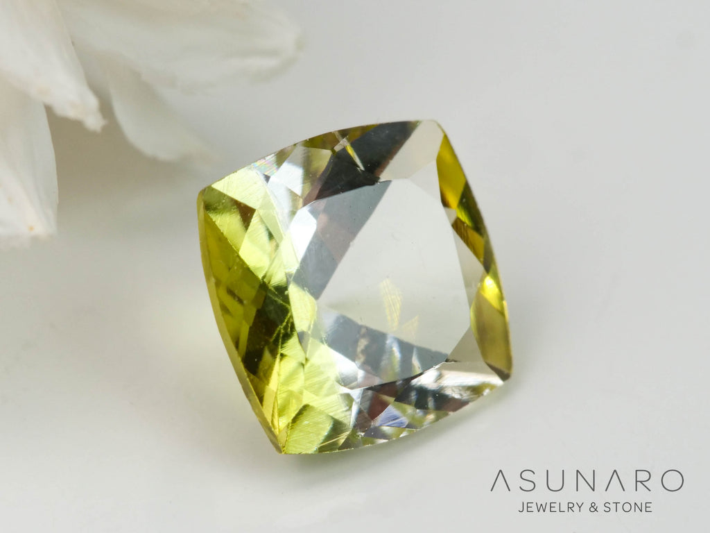 バイカラートルマリン　クッションカット　ブラジル産　0.45ct【240823-2355】