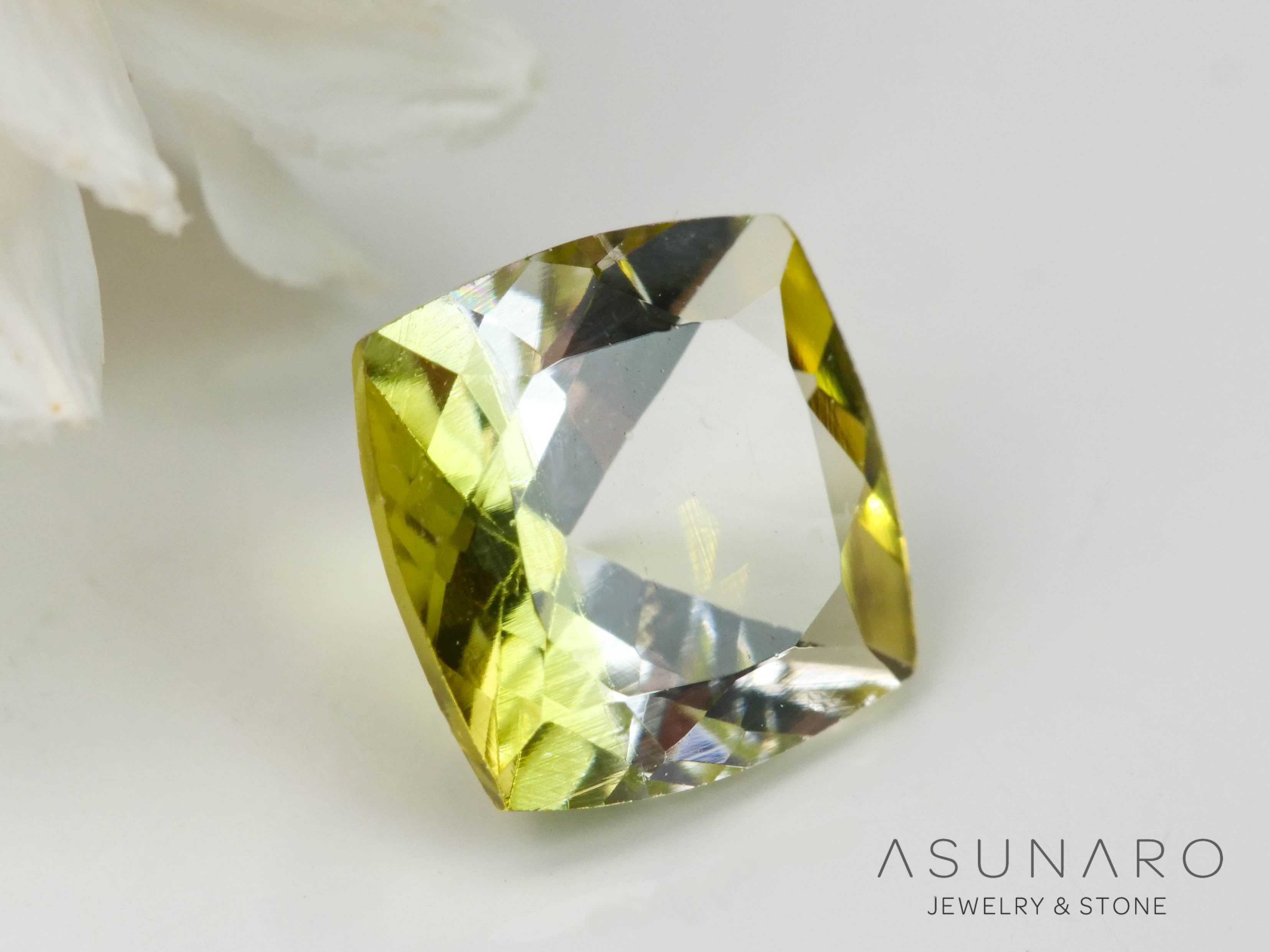 バイカラートルマリン　クッションカット　ブラジル産　0.45ct【240823-2355】