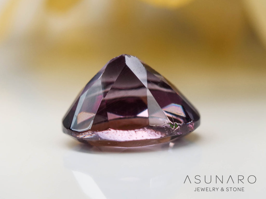 カラーチェンジガーネット　オーバルカット　 ベキリー産　0.49ct　【241030-2375】