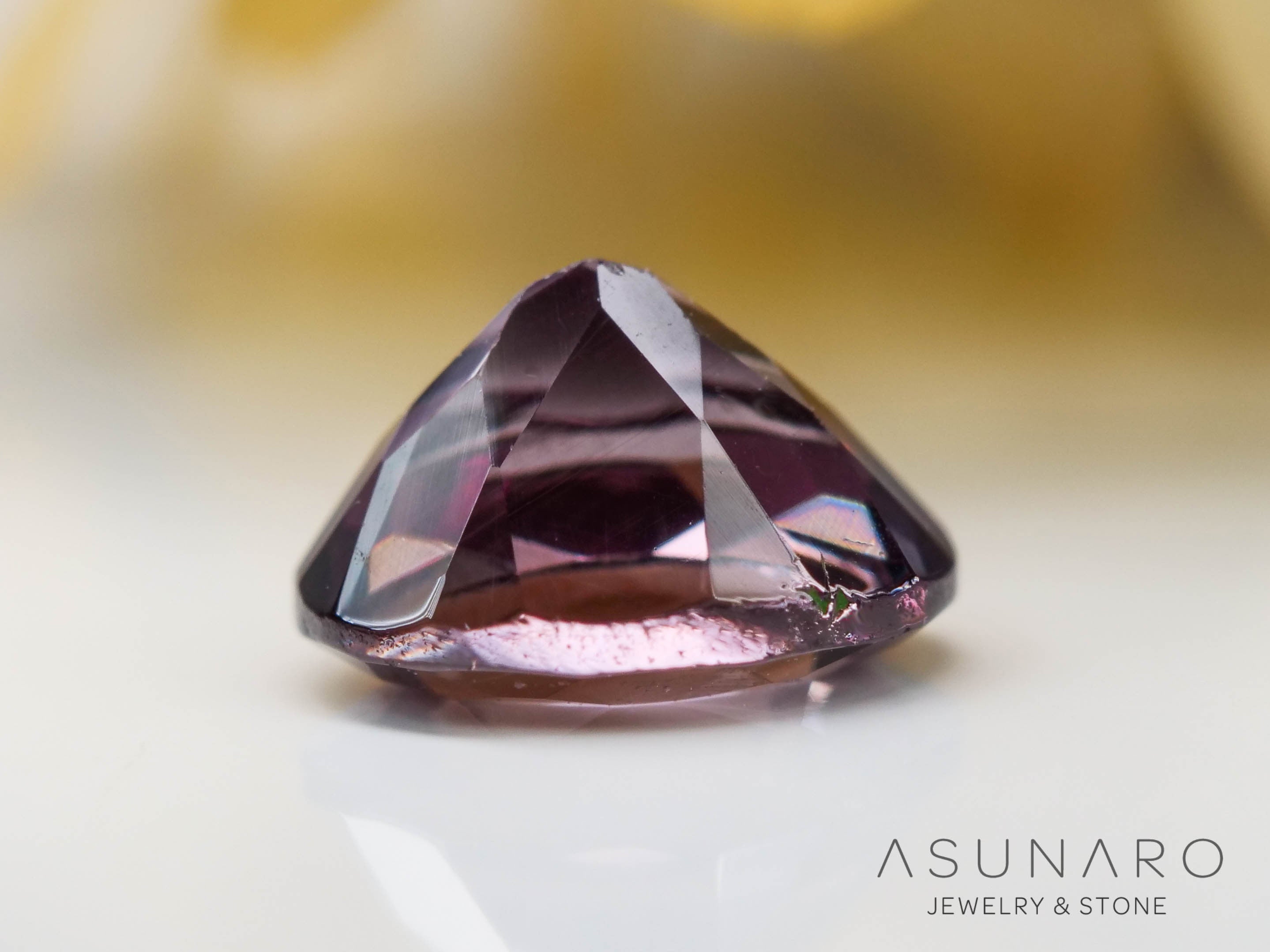 カラーチェンジガーネット　オーバルカット　 ベキリー産　0.49ct　【241030-2375】