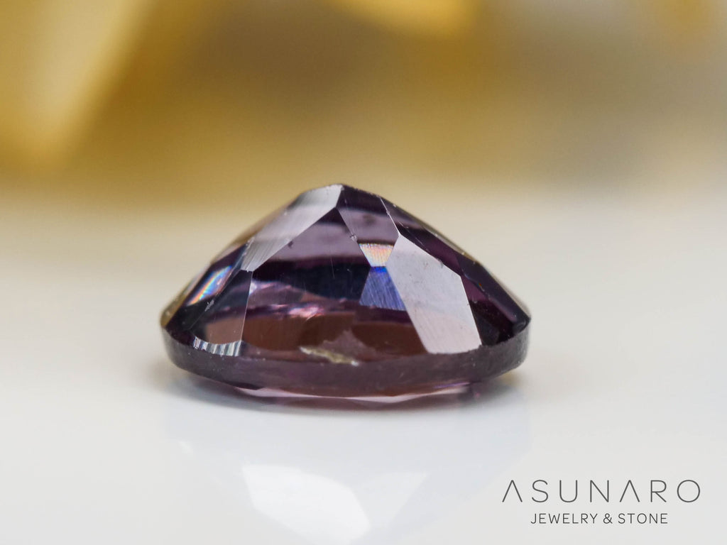 カラーチェンジガーネット　オーバルカット　 ベキリー産　0.42ct　【241030-2376】