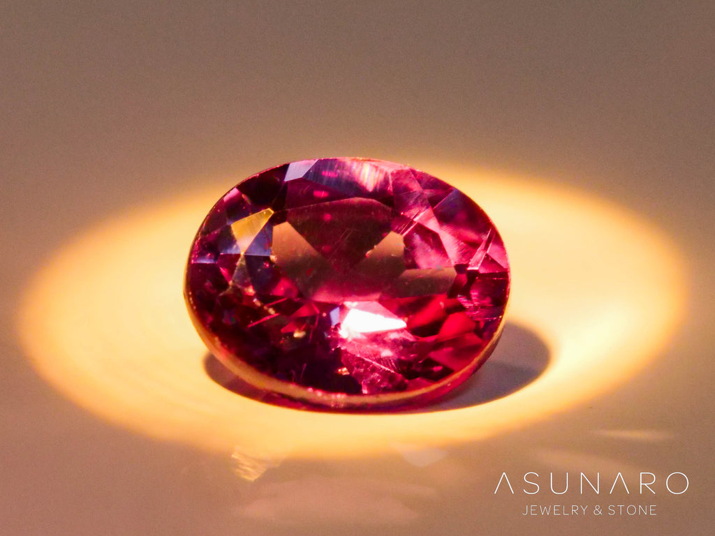 カラーチェンジガーネット　オーバルカット　 ベキリー産　0.42ct　【241030-2376】