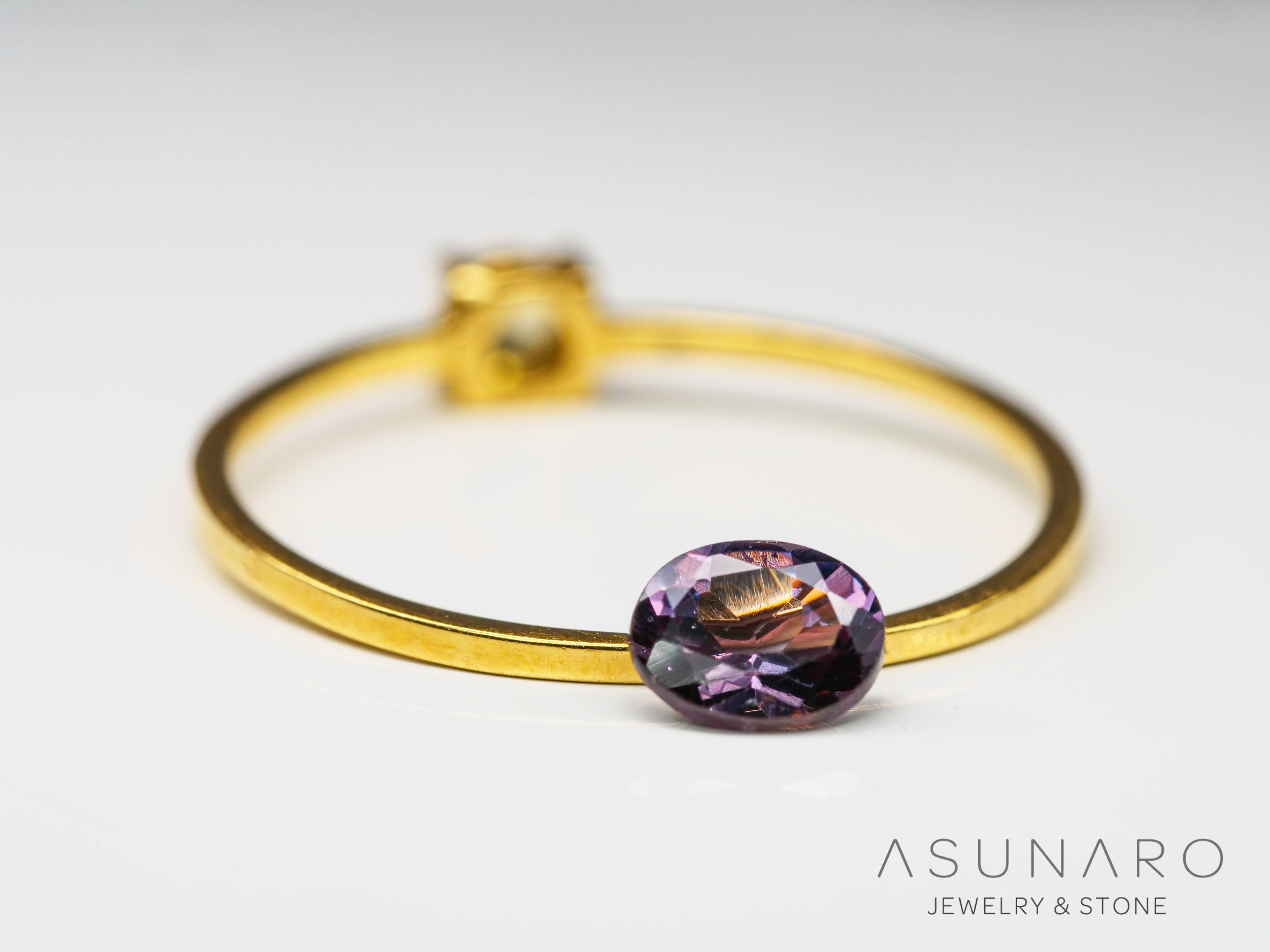 カラーチェンジガーネット　オーバルカット　 ベキリー産　0.42ct　【241030-2376】