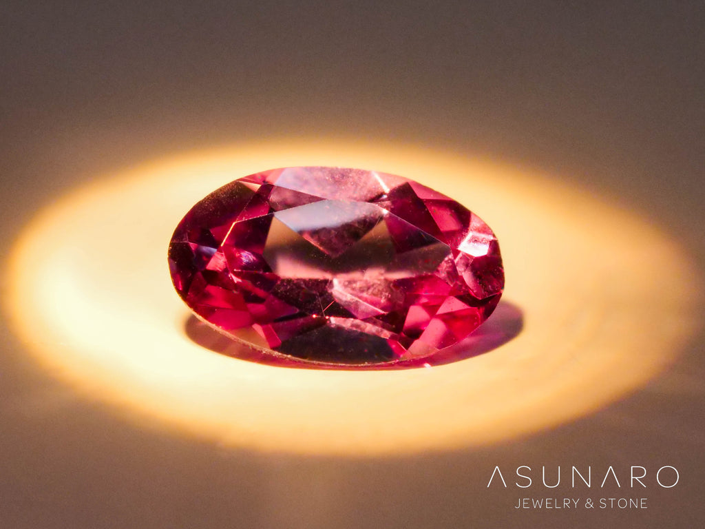 カラーチェンジガーネット　オーバルカット　 ベキリー産　0.27ct　【241030-2379】