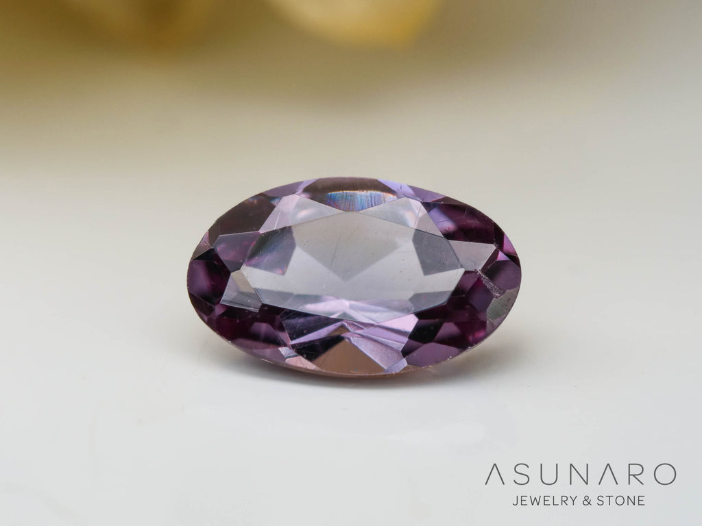 カラーチェンジガーネット　オーバルカット　 ベキリー産　0.21ct　【241030-2380】