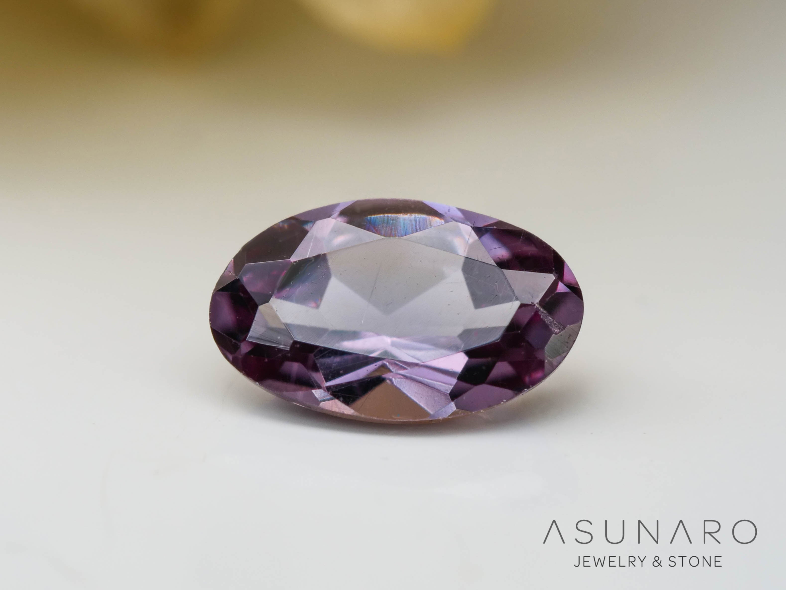 カラーチェンジガーネット　オーバルカット　 ベキリー産　0.21ct　【241030-2380】