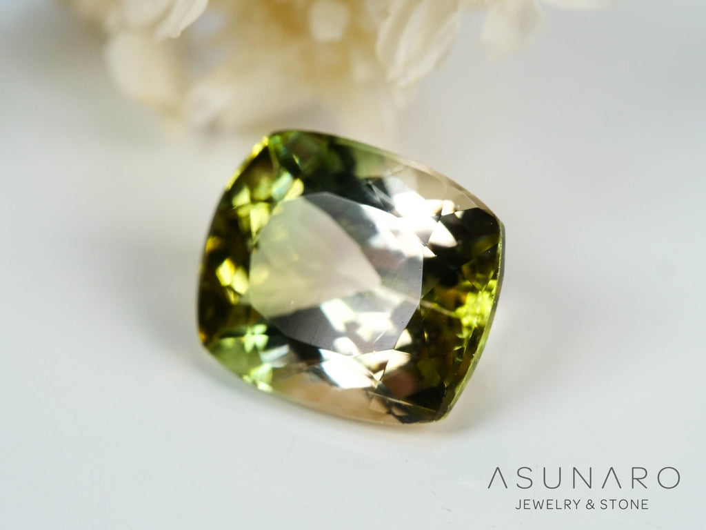 バイカラートルマリン　クッションカット　ルワンダ産　3.30ct【241009-2437】