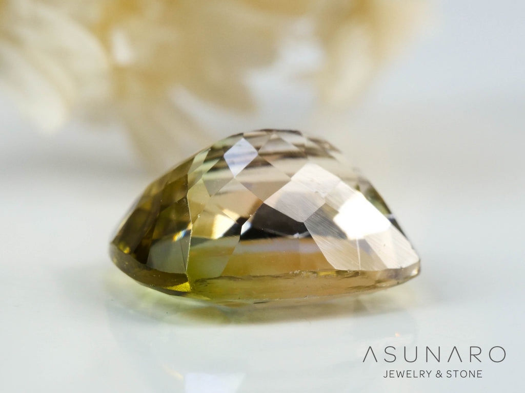 バイカラートルマリン　クッションカット　ルワンダ産　3.30ct【241009-2437】