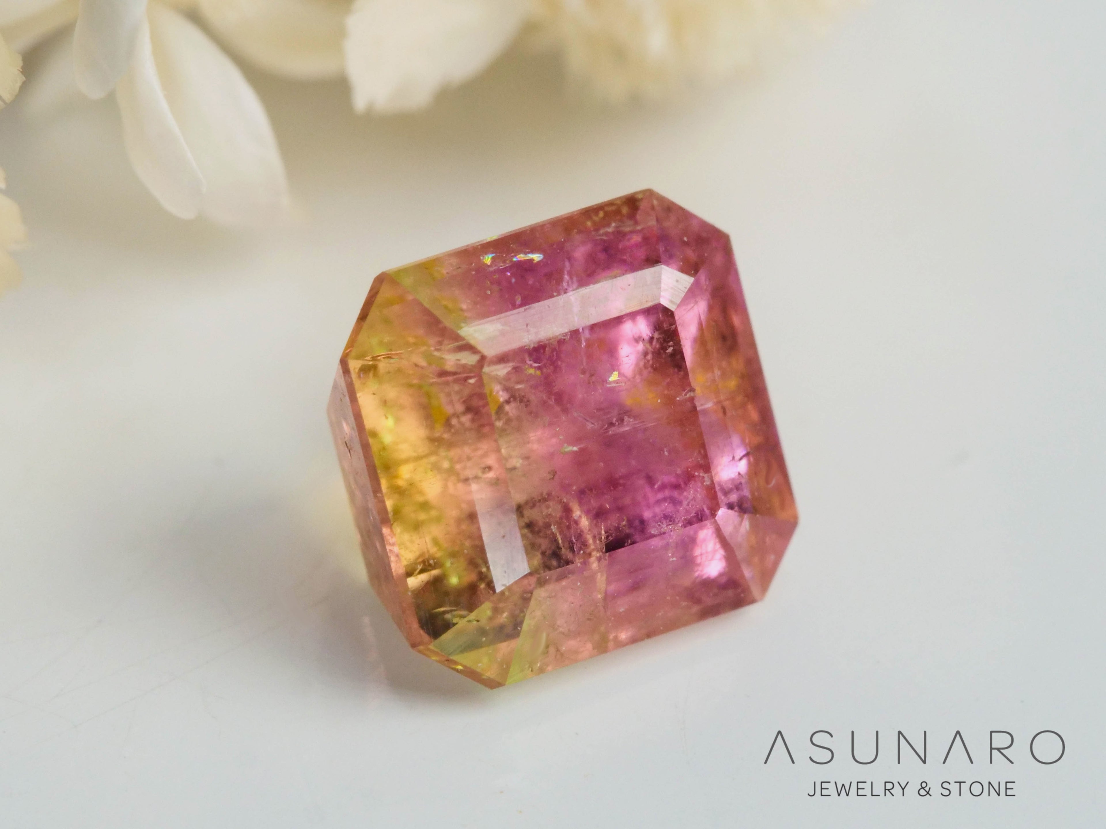 桜餅バイカラートルマリン　エメラルドカット　アフガニスタン産　0.97ct【241009-2440】