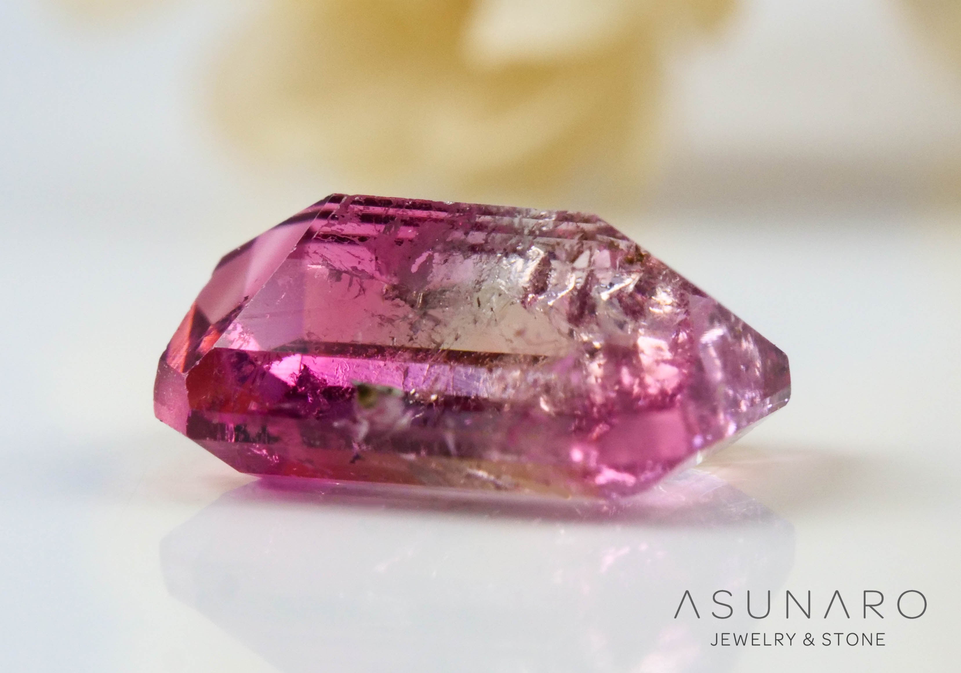 バイカラートルマリン　エメラルドカット　アフガニスタン産　0.75ct【241009-2443】