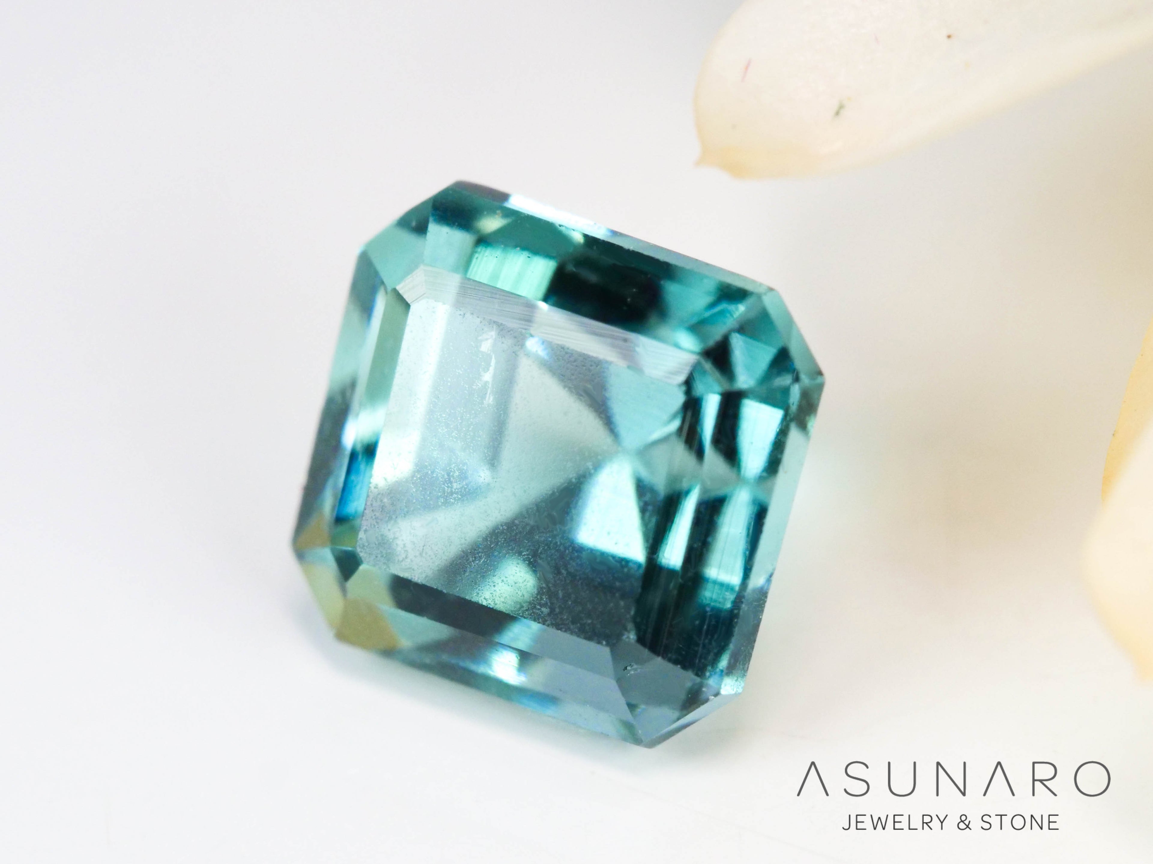 ラグーントルマリン 　アッシャーカット　アフガニスタン産 　1.06ct【241024-2458】