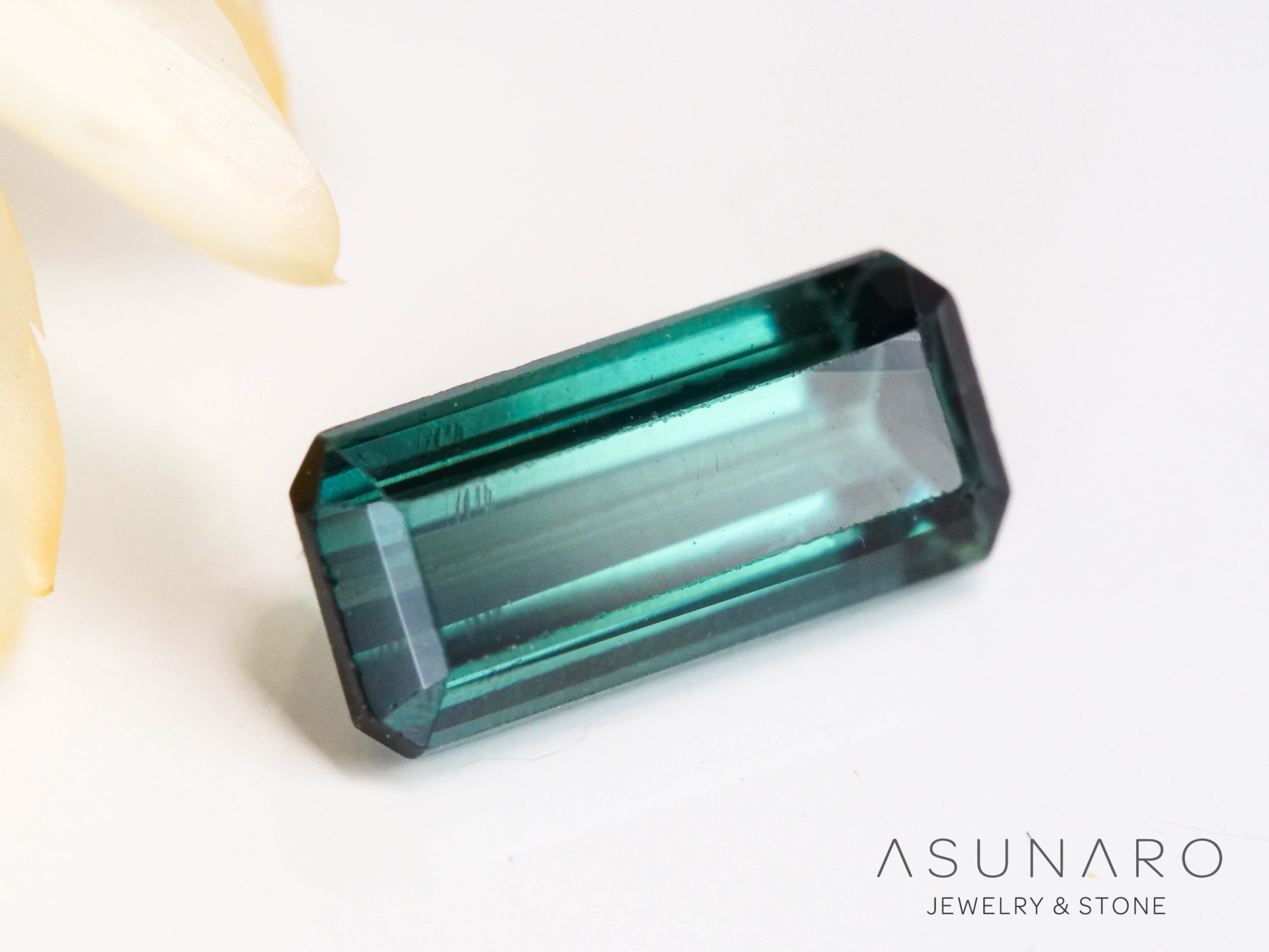 ラグーントルマリン 　エメラルドカット　アフガニスタン産 　0.95ct【241024-2459】