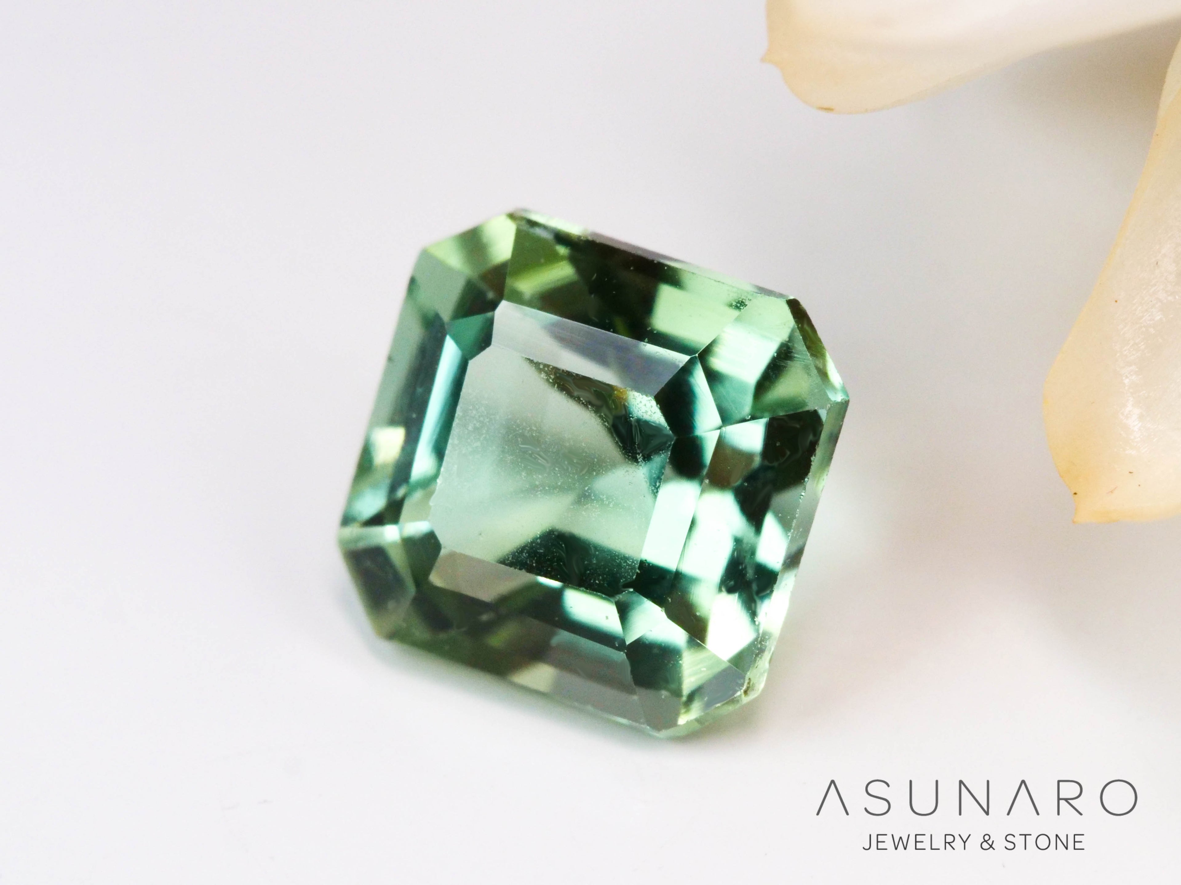 ミントブルートルマリン 　アッシャーカット　アフガニスタン産 　0.78ct【241024-2462】