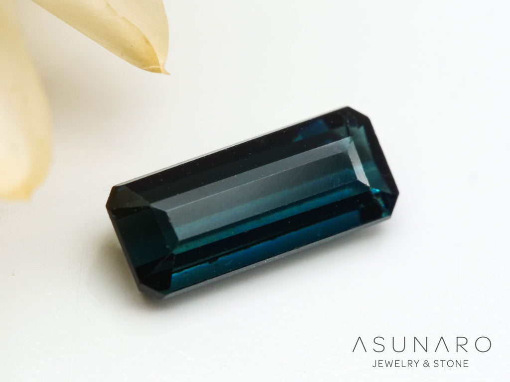 ブルートルマリン 　エメラルドカット　アフガニスタン産 　0.93ct【241024-2465】