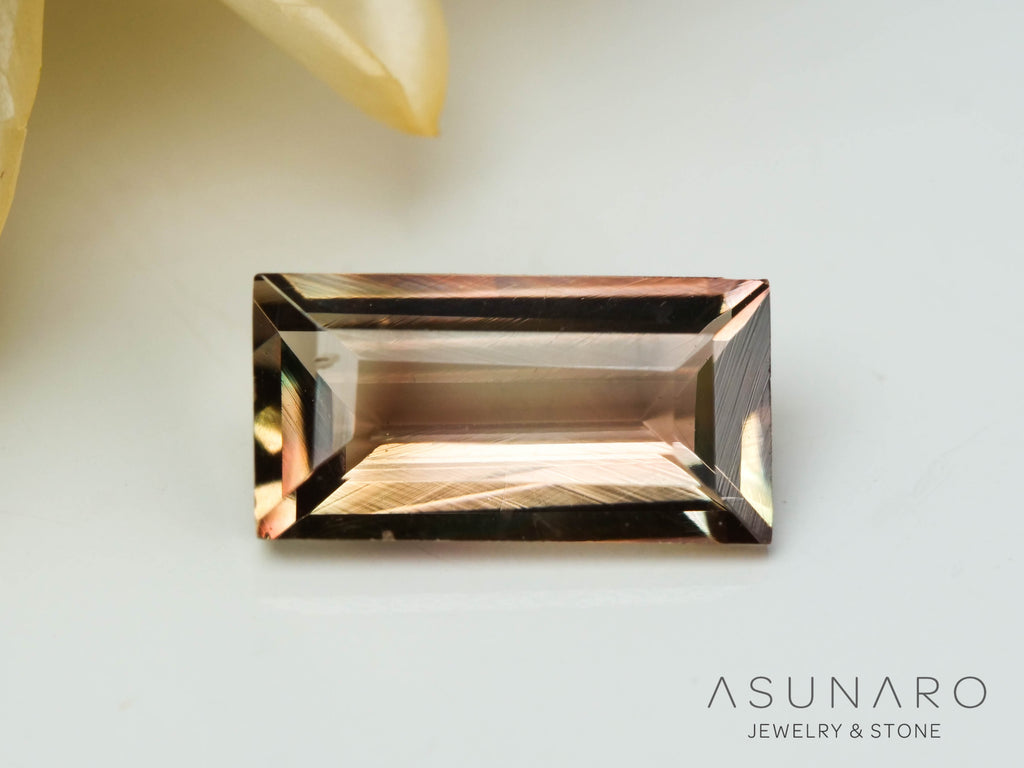 バイカラーアンデシン　スクエアカット　チベット産　0.69ct【240819-2468】