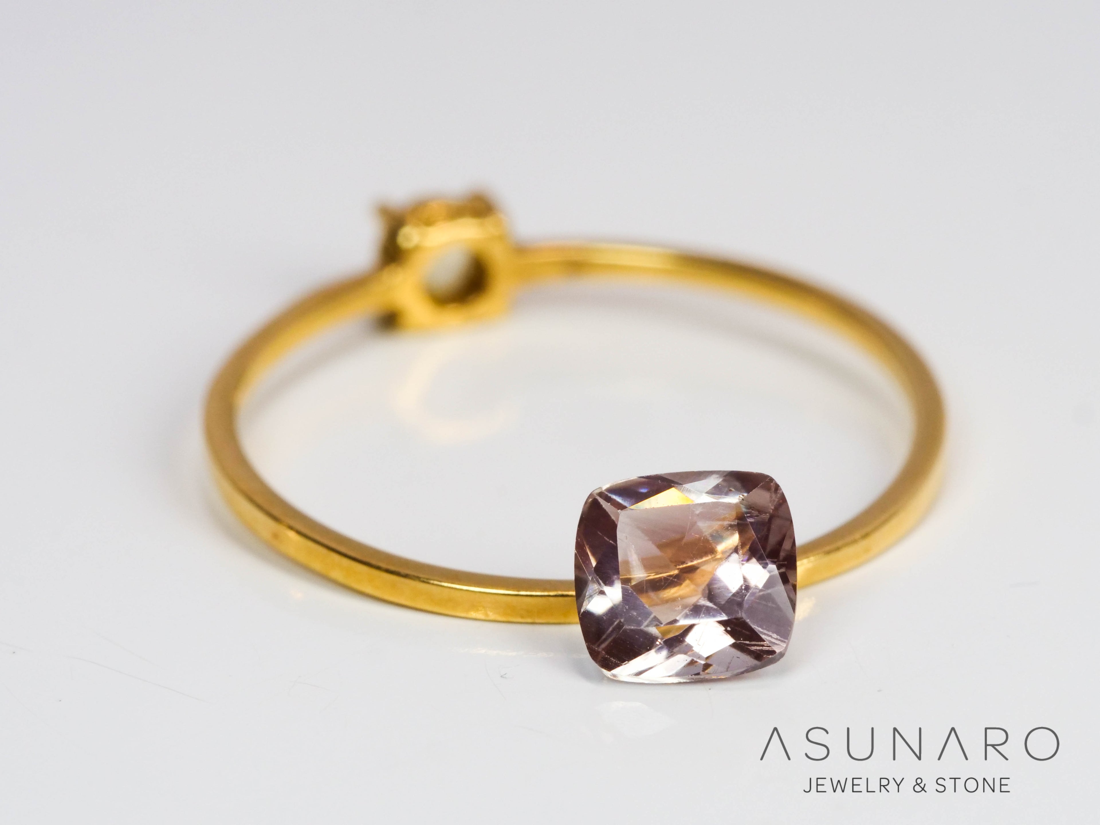 バイカラーアンデシン　クッションカット　チベット産　0.52ct【240819-2469】