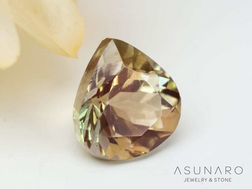 バイカラーアンデシン　マロンカット　チベット産　0.66ct【240819-2470】