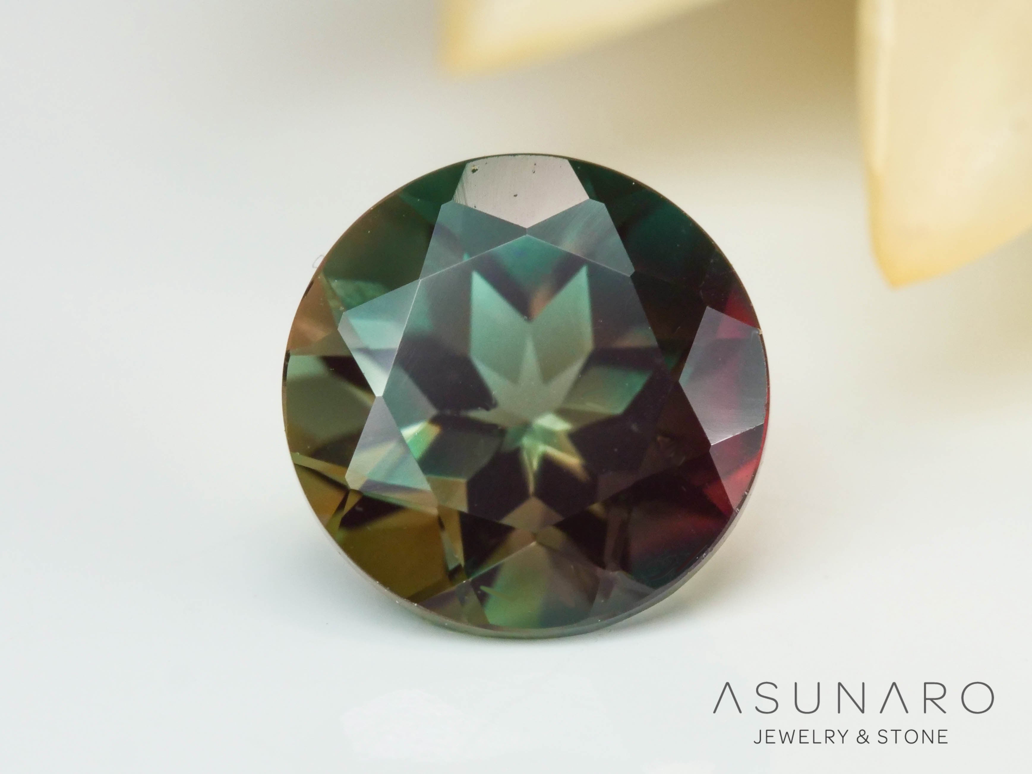 バイカラーアンデシン ラウンドカット チベット産 0.89ct【240903-2499