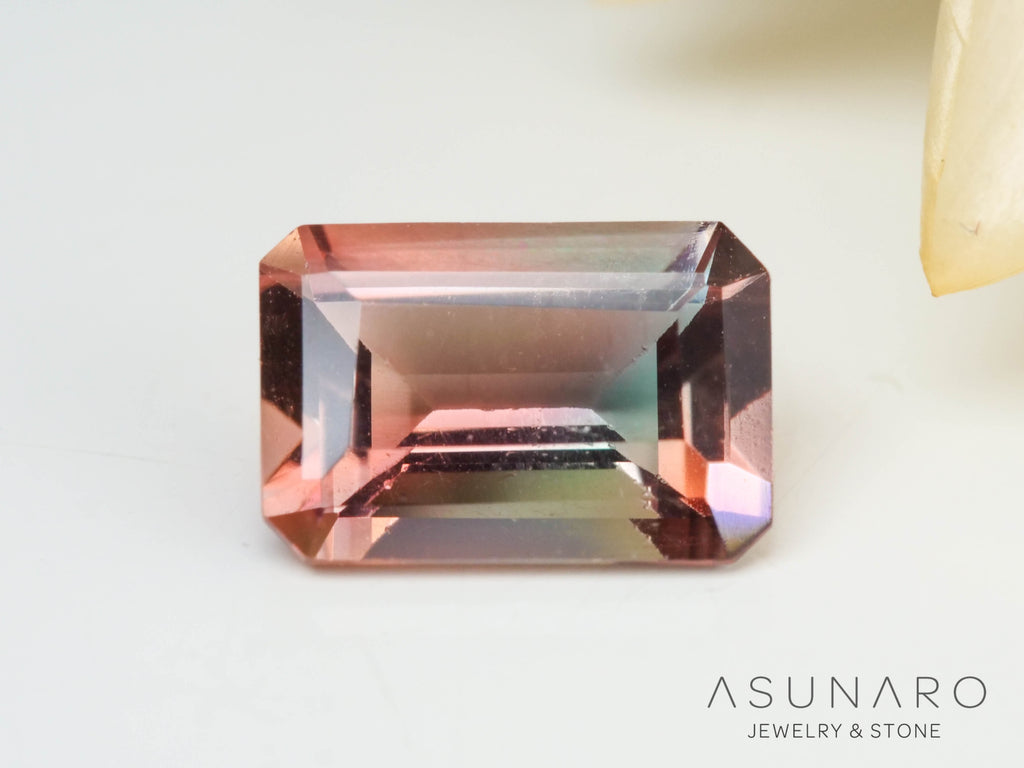 バイカラーアンデシン　エメラルドカット　チベット産　0.51ct【241005-2508】