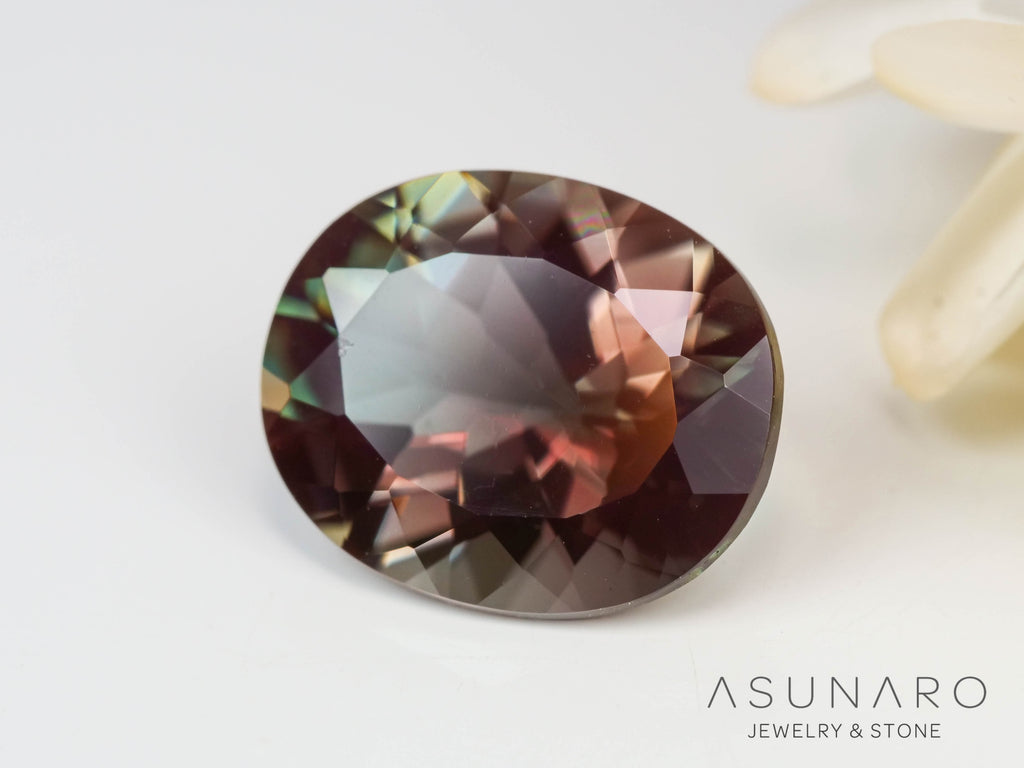 バイカラーアンデシン　オーバルカット　チベット産　3.11ct【241005-2515】