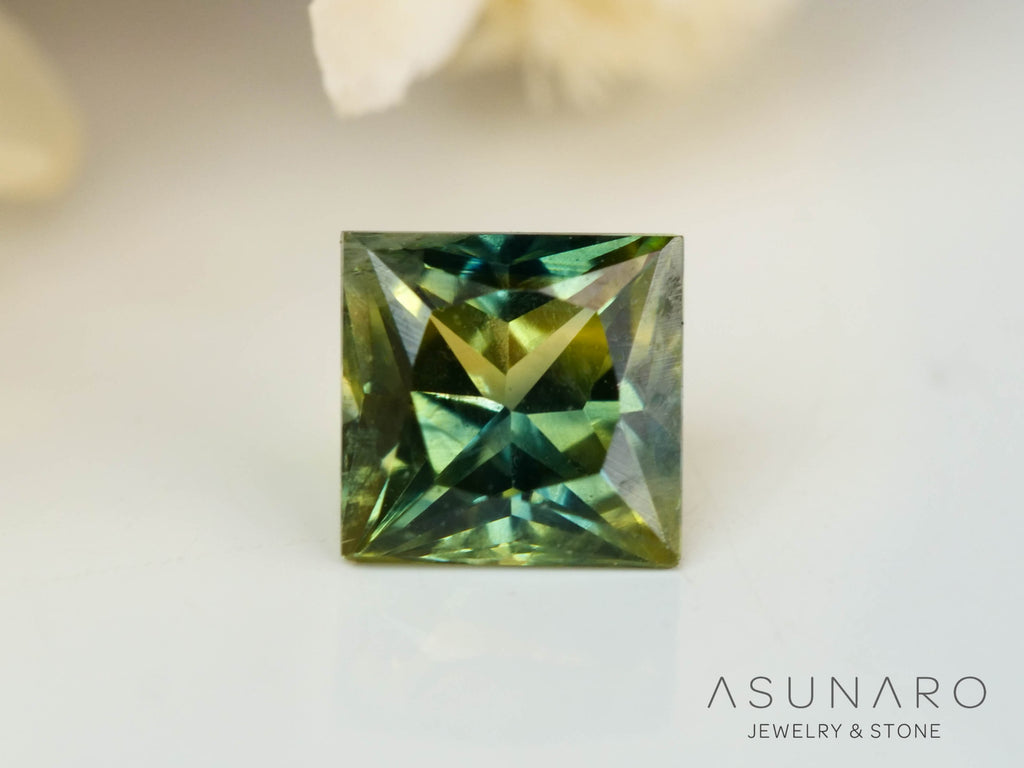 バイカラーサファイア 　プリンセスカット　 スリランカ産　0.23ct【250127-2527】