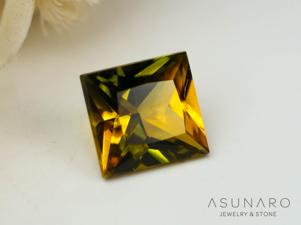 バイカラーサファイア 　プリンセスカット　 スリランカ産　0.21ct【250127-2528】