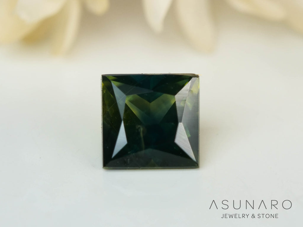 バイカラーサファイア 　プリンセスカット　 スリランカ産　0.24ct【250127-2530】