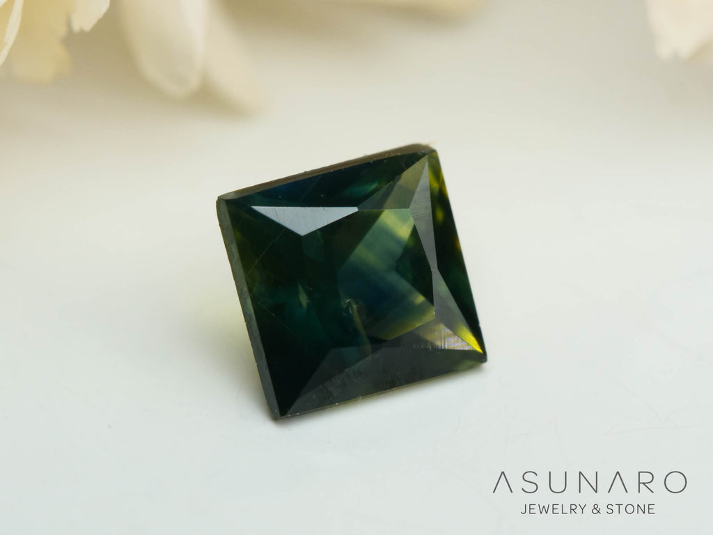 バイカラーサファイア 　プリンセスカット　 スリランカ産　0.24ct【250127-2530】