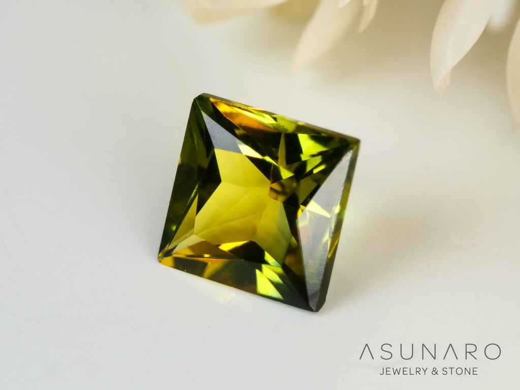 バイカラーサファイア 　プリンセスカット　 スリランカ産　0.20ct【250127-2531】