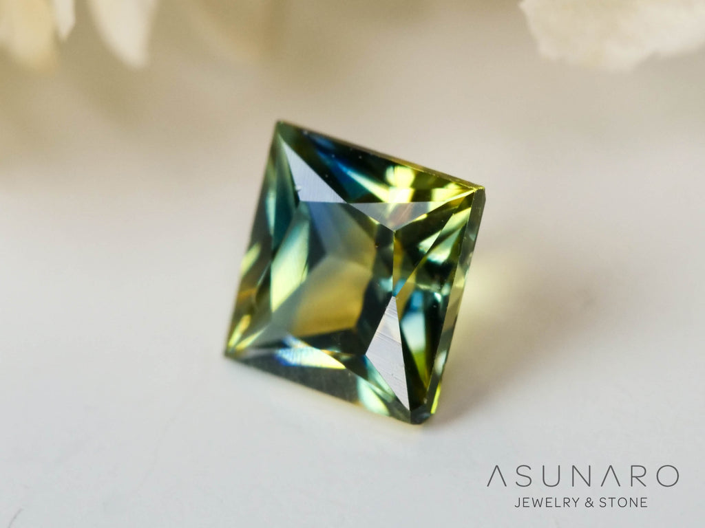 バイカラーサファイア 　プリンセスカット　 スリランカ産　0.24ct【250127-2534】